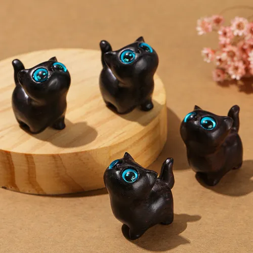 Cute Mini Desk Ornament & Gift for Cat Lovers 4PCS