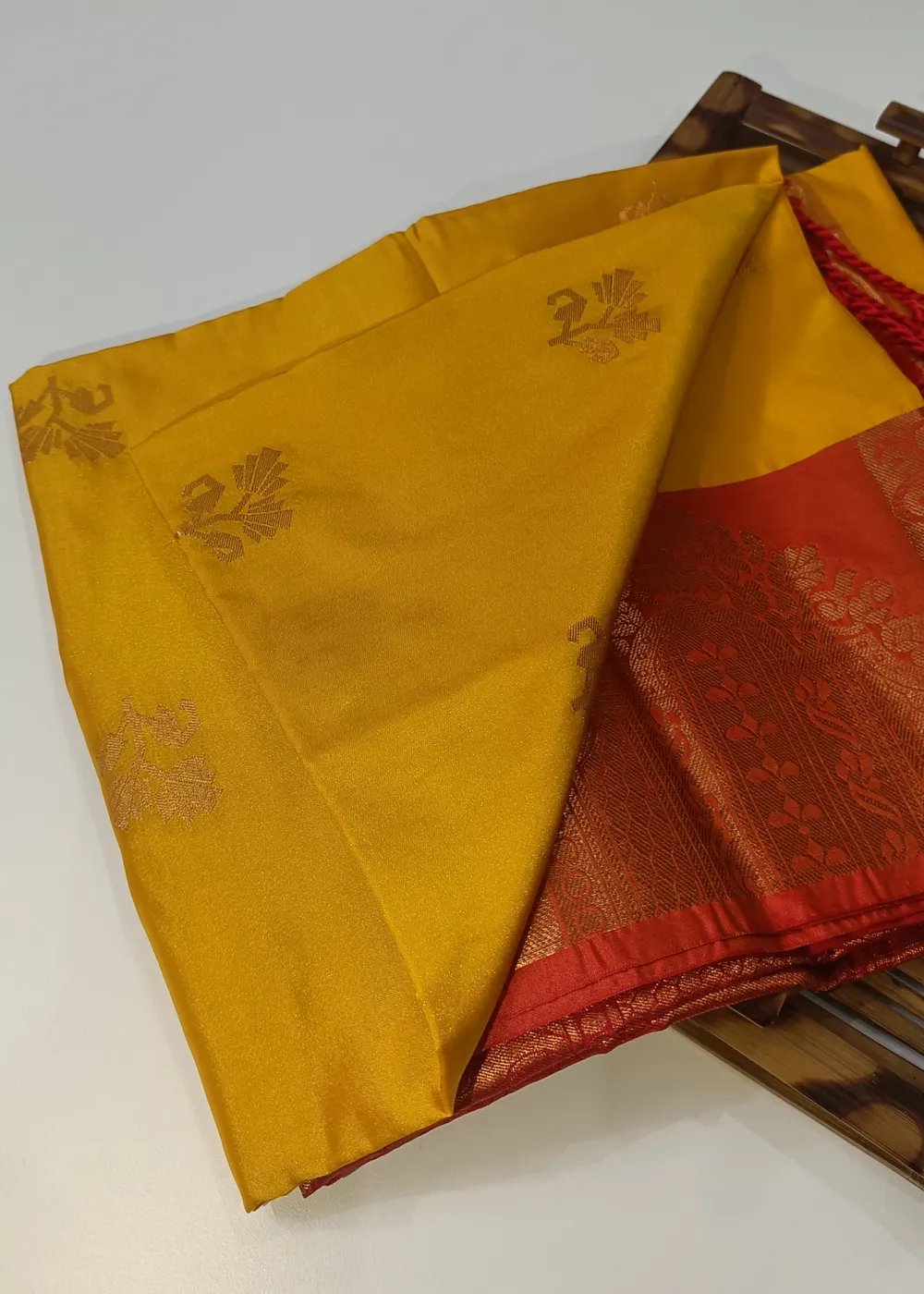 Saffron Yellow 