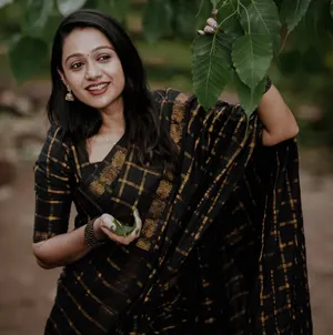 Pavithra zari kattam