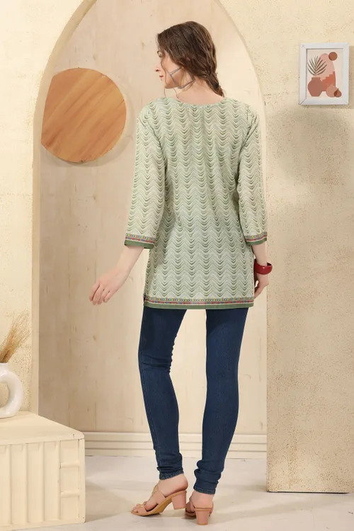 Pista Jaipuri Cotton Zig Zag Print Round Neck Short Tunic Top