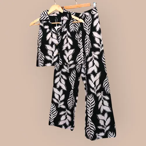 Trendy Cotton Co-ord Set for Women | Floral & Monochrome Leaf Print Options