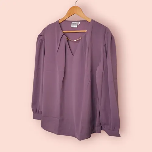 Soft Power – Chain Detail Blouse