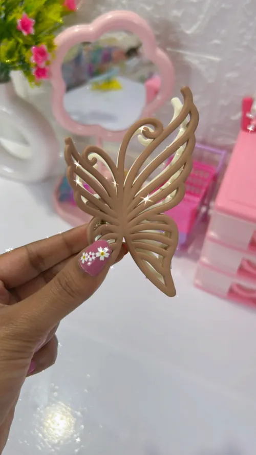 BUTTERFIY
