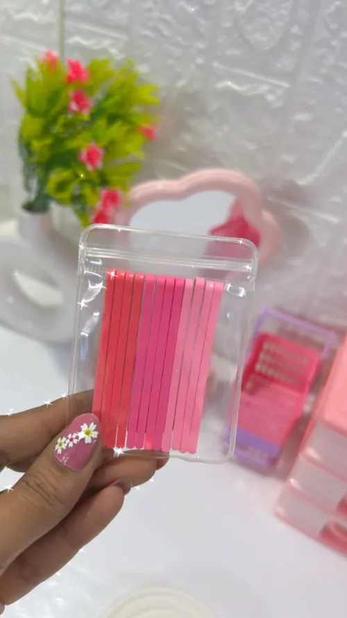 Bobby pins