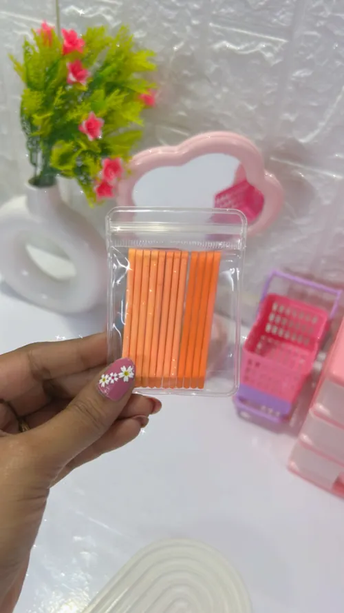 Bobby pins