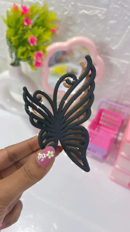 BUTTERFIY