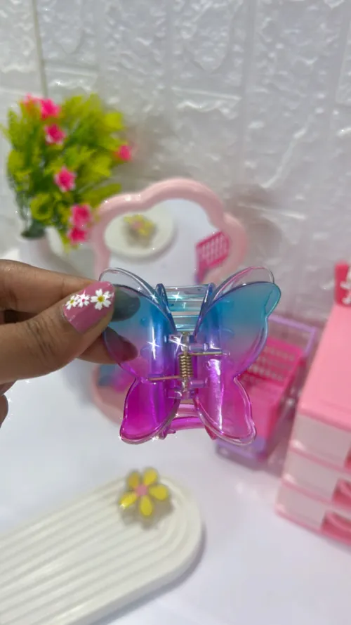Double shade butterfly