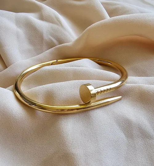 Nail bracelet