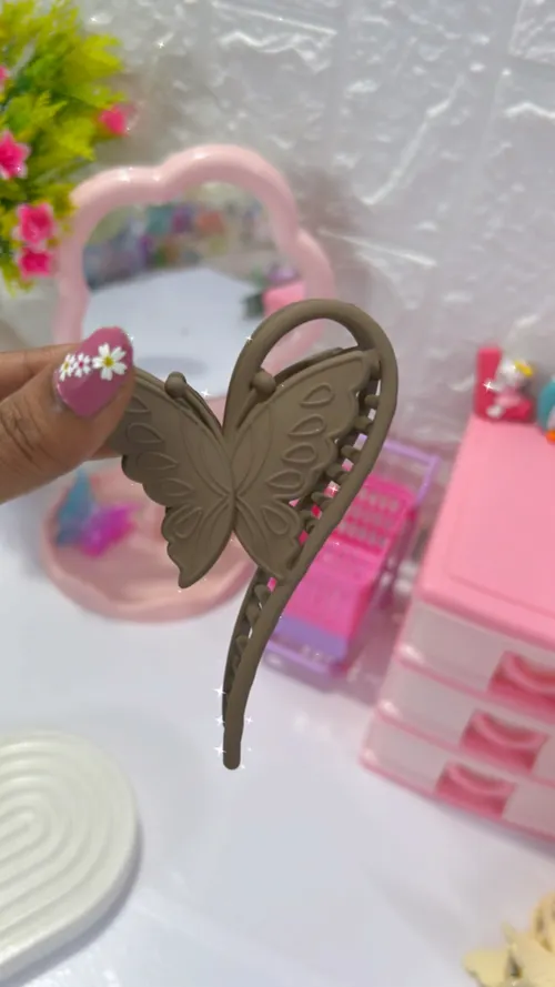 Butterfly matte
