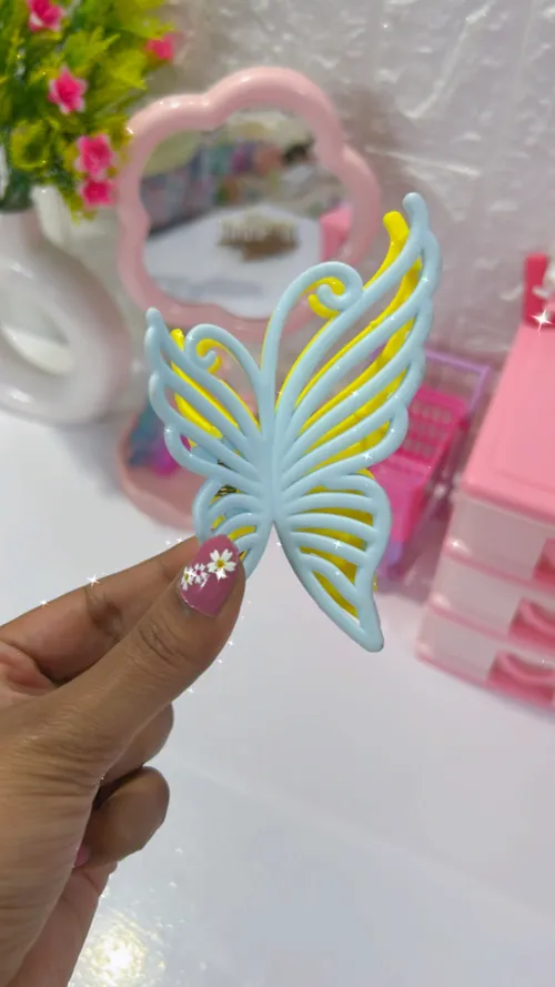 BUTTERFIY