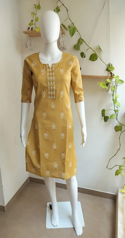 Kurti 136