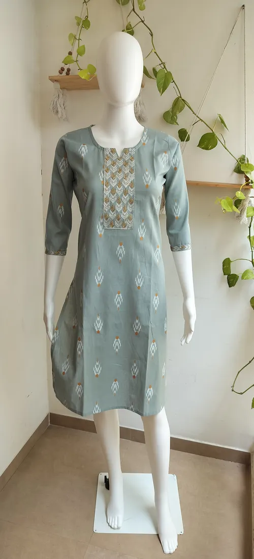 Kurti 138
