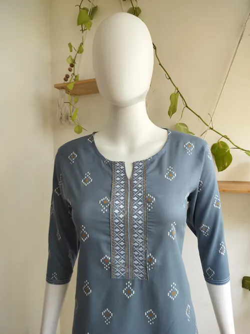 Kurti 140