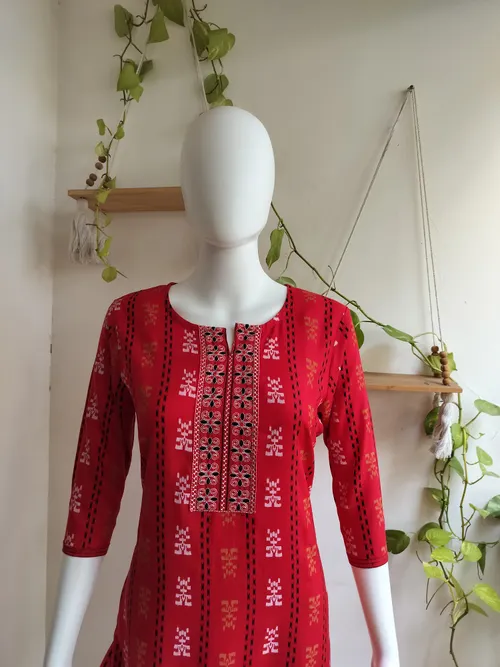 Kurti 144