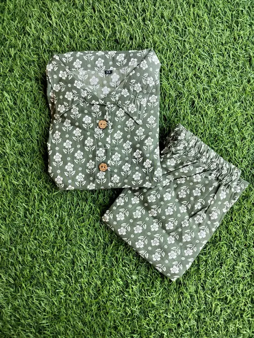 Olive Tiny Floral JS0034