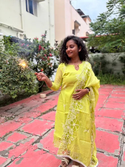 Nion Green Kurti With Dupatta