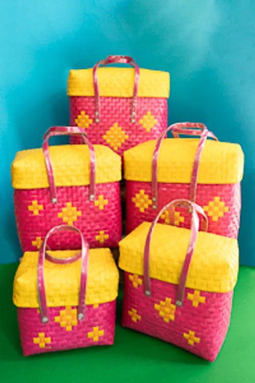 Chettinad baskets Pink with Yellow motifs  set of 5 with lids